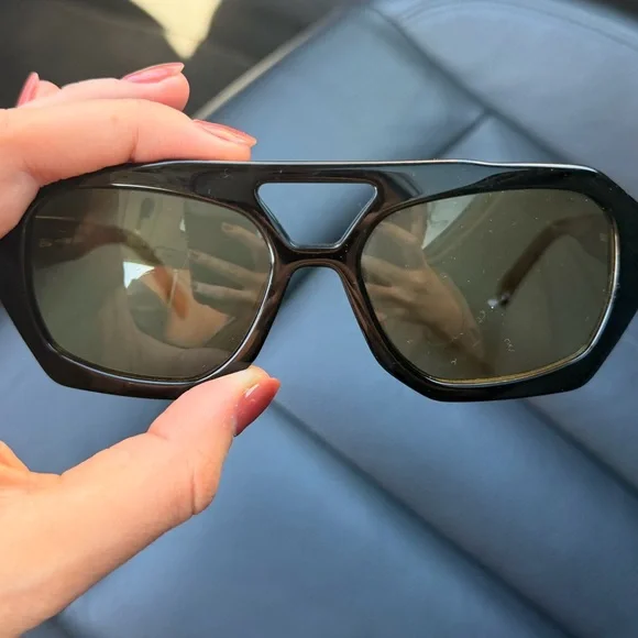 VEHLA River Black/Khaki Sunglasses - Picture 5 of 7